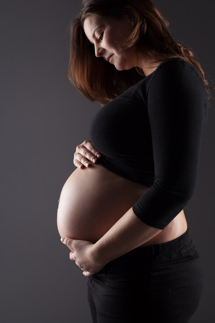 Babybauch- Schwangerschaftsshooting in Dresden by newpic.eu